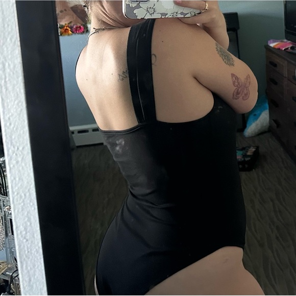 Black Cheeky Bodysuit - Picture 3 of 6